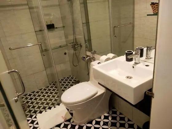 Superior Queen Room No Window