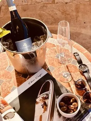 Deluxe Tek Büyük Yataklı Oda, Teras, Deniz Manzaralı