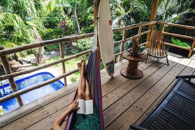 Comfort Stüdyo, Havuz Manzaralı
