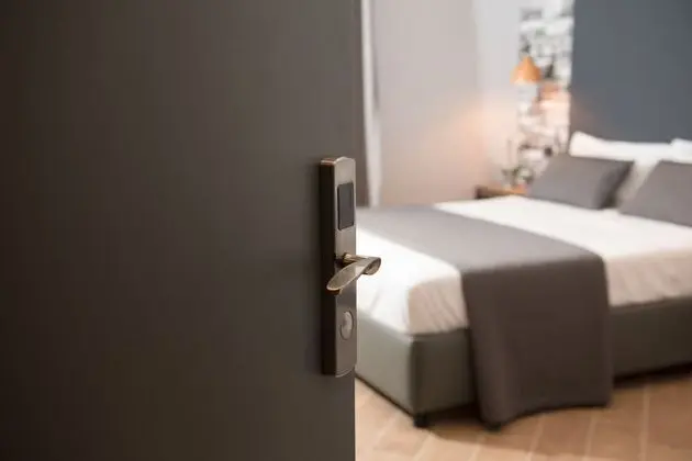 Dört Kişilik Oda, Bahçe Manzaralı