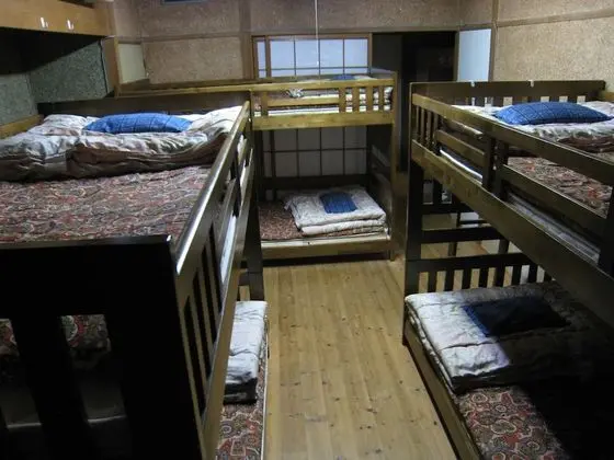 Ortak Ranzalı Oda, Sadece kadınlar için