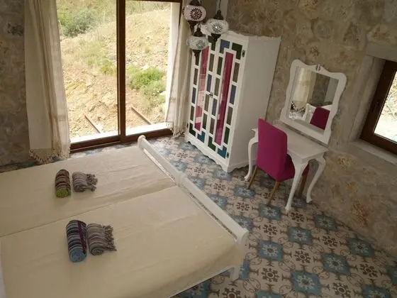 Standart Oda, Bahçe Manzaralı
