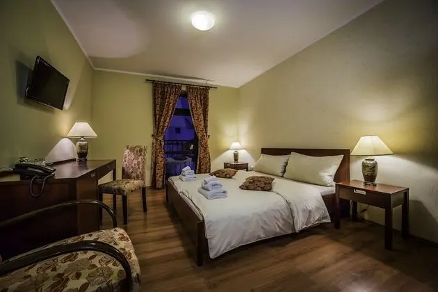 Comfort Tek Büyük veya İki Ayrı Yataklı Oda