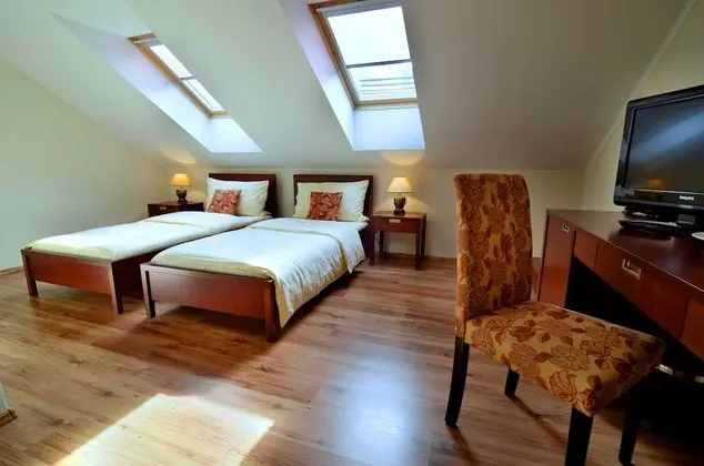 Comfort Tek Büyük veya İki Ayrı Yataklı Oda