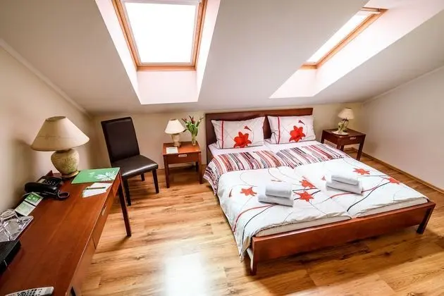 Comfort Tek Büyük veya İki Ayrı Yataklı Oda