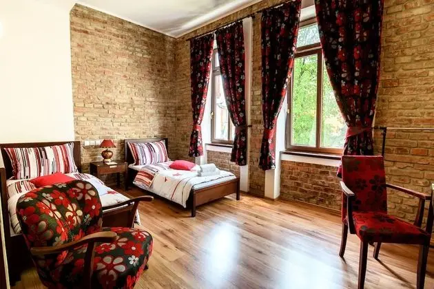 Comfort Tek Büyük veya İki Ayrı Yataklı Oda