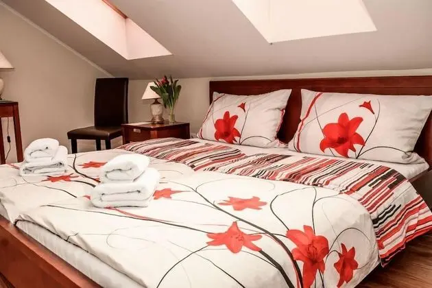 Comfort Tek Büyük veya İki Ayrı Yataklı Oda