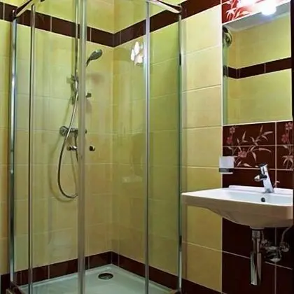 Comfort Tek Büyük veya İki Ayrı Yataklı Oda