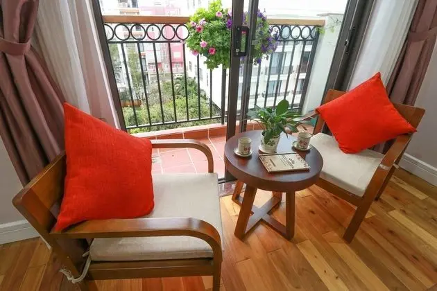 Eco Twin with Balcony