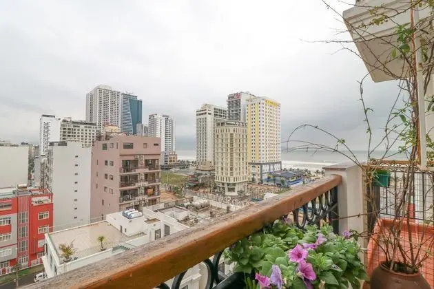 Eco Twin with Balcony