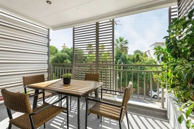 Two-store maisonette