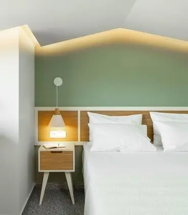 Two-store suite with attic