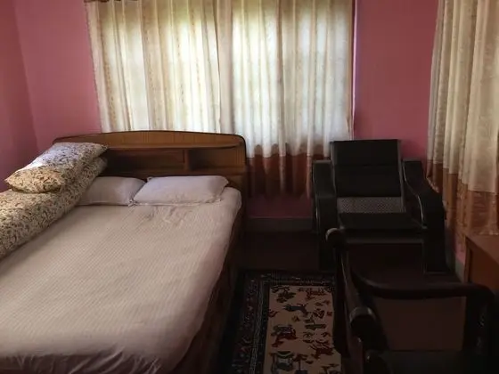 Oda, 1 En Büyük (King) Boy Yatak, Sigara İçilmez, Şehir Manzaralı