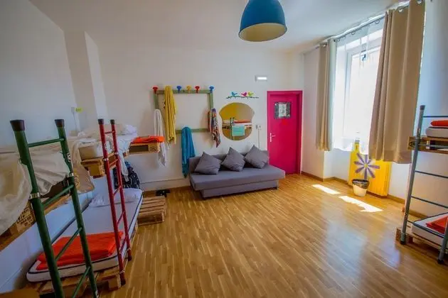 Basic Ortak Ranzalı Oda, Karma Ranzalı Oda, Ortak Banyo