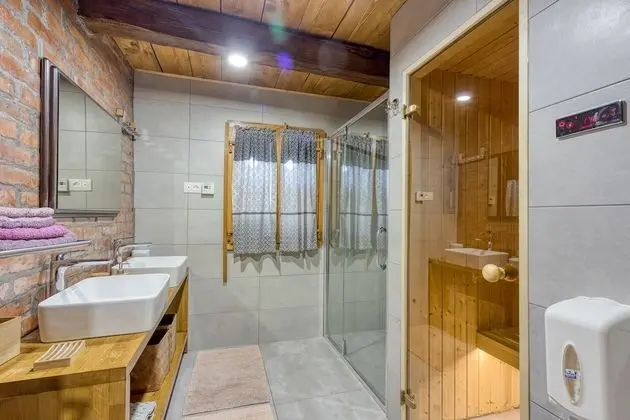 Family Ev, Birden Çok Yatak, Bahçeli (Eco House Lina With Wellness)