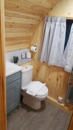 Luxury Kulübe, Banyolu/Duşlu, Deniz Manzaralı (Bass Rock Pod)