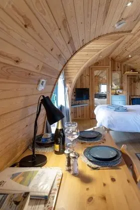Luxury Kulübe, Banyolu/Duşlu, Deniz Manzaralı (Bass Rock Pod)