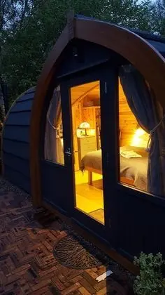 Luxury Kulübe, Banyolu/Duşlu, Deniz Manzaralı (Bass Rock Pod)