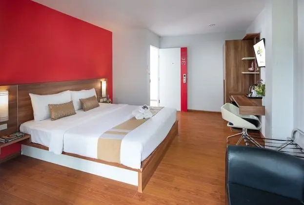 Premier Deluxe, 1 King Bed, Non Smoking, City View