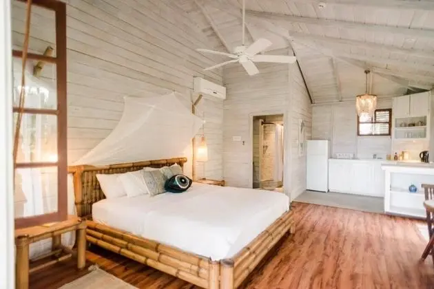 Junior Suite, 1 King Bed (Maycocks)