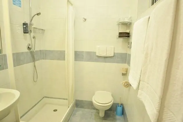 Standard Dört Kişilik Oda