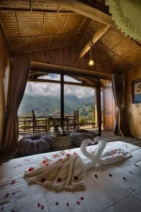 Deluxe Kır Evi
