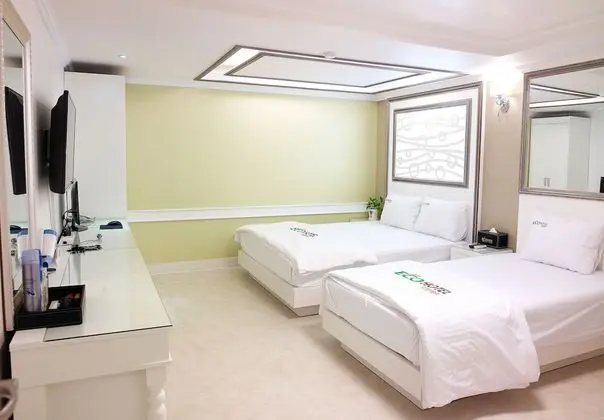 İki Ayrı Yataklı Oda (2+ people extra charge 20,000 on site)