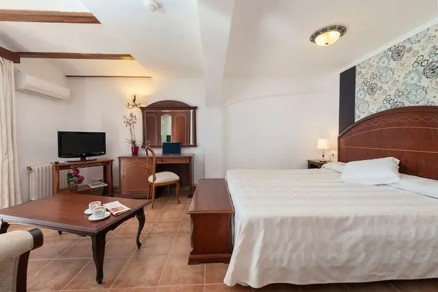 Economy Oda, Ek Bina (Free Spa access)