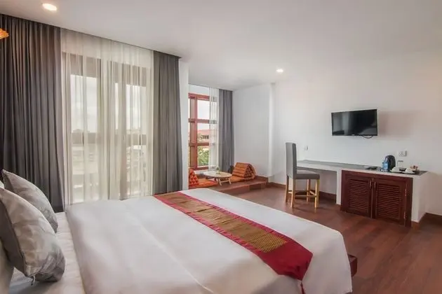 Deluxe Tek Büyük Yataklı Oda, Balkon