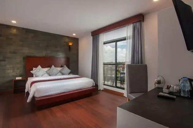 Deluxe Tek Büyük Yataklı Oda, Balkon