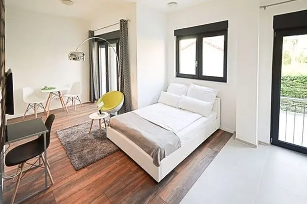 Superior Stüdyo, Balkon