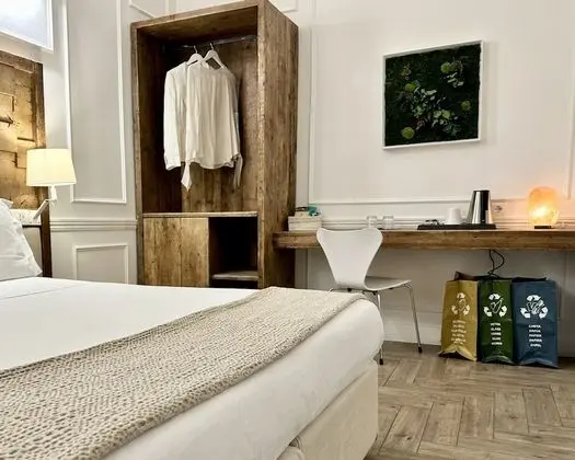 Classic Tek Büyük veya İki Ayrı Yataklı Oda