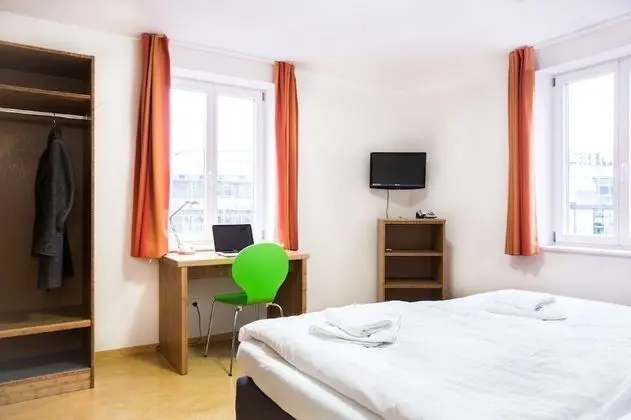 Comfort Tek Büyük Yataklı Oda