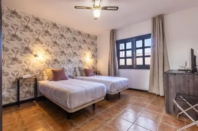 Tek Büyük Yataklı Oda