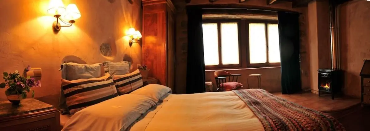 Tek Büyük Yataklı Oda (Sua-Fuego-Fire)