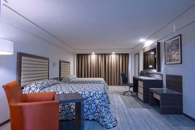 Deluxe Tek Büyük Yataklı Oda, 2 Çift Kişilik Yatak, Sigara İçilmez