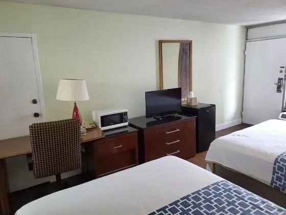 Standard Room, 2 Queen Beds, Non-Smoking