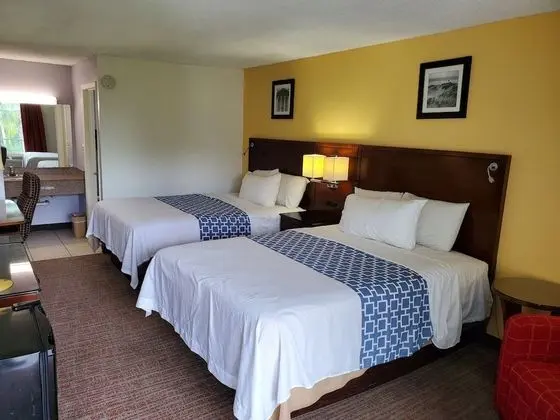 Standard Room, 2 Queen Beds, Non-Smoking