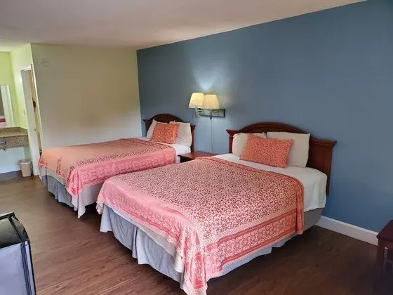 Standard Room, 2 Queen Beds, Smoking