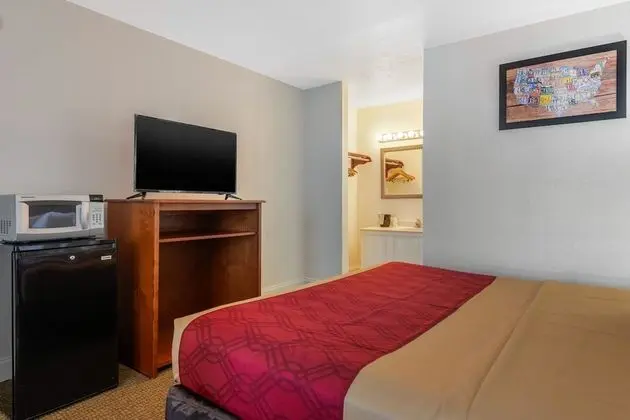 1 King Bed, No Smoking
