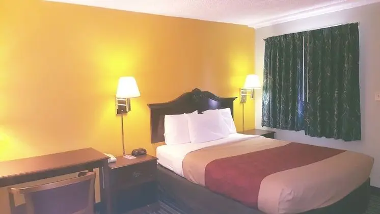 Standard Oda, 1 Büyük (Queen) Boy Yatak, Sigara İçilmez