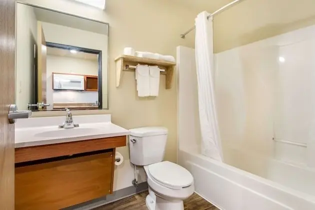 Oda, 1 Büyük (Queen) Boy Yatak, Sigara İçilmez (Efficiency)