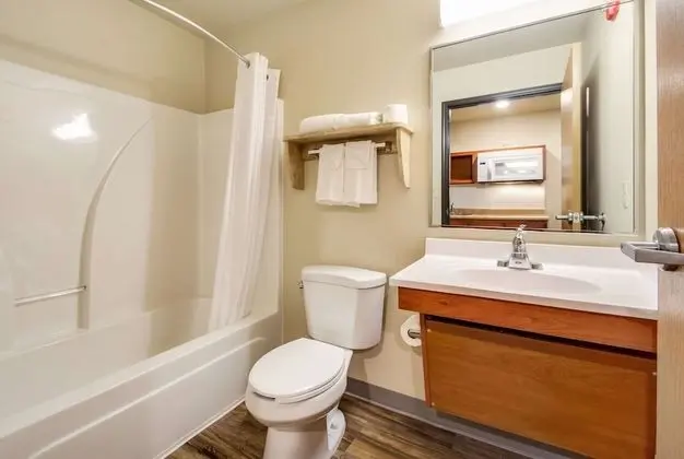 Oda, 1 Büyük (Queen) Boy Yatak, Sigara İçilmez (Efficiency)