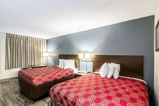 Oda, 2 Büyük (Queen) Boy Yatak, Sigara İçilebilir