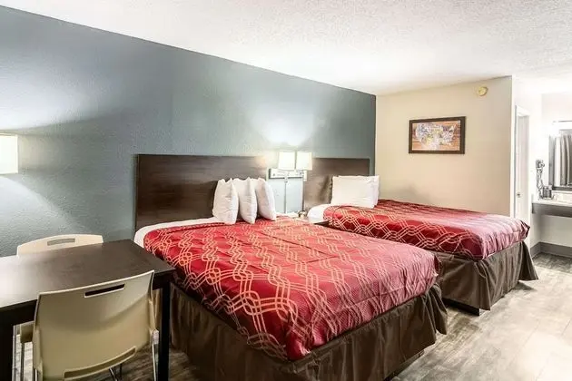 Oda, 2 Büyük (Queen) Boy Yatak, Sigara İçilmez