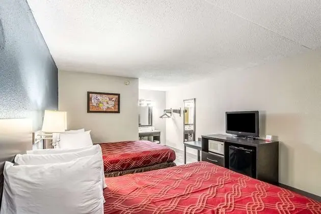 Oda, 2 Büyük (Queen) Boy Yatak, Sigara İçilmez