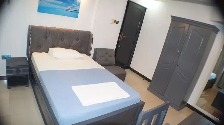 Tek Kişilik Oda, 1 Tek Kişilik Yatak
