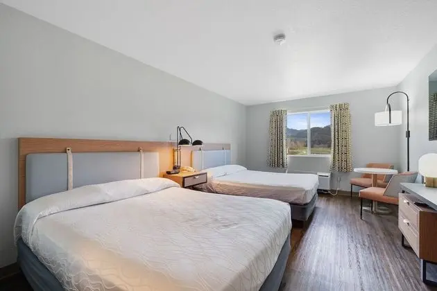 Oda, 2 Büyük (Queen) Boy Yatak, Sigara İçilmez