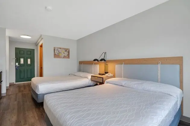 Oda, 2 Büyük (Queen) Boy Yatak, Sigara İçilmez