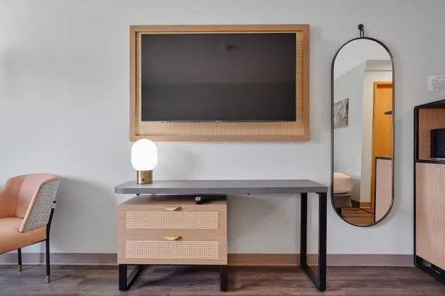 Oda, 2 Büyük (Queen) Boy Yatak, Sigara İçilmez